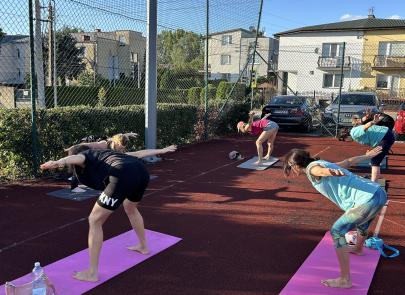 Joga na boisku Orlik