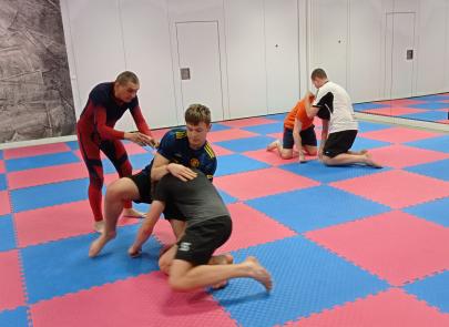 Spróbuj MMA w CSR!