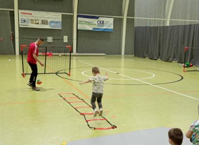 Piłkarskie emocje dla najmłodszych w CSR
