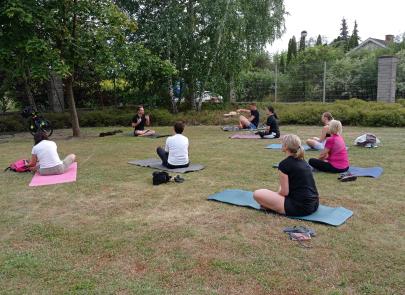 Joga w plenerze — dołącz do nas w lipcu!