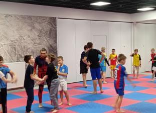 Feryjne zajęcia MMA