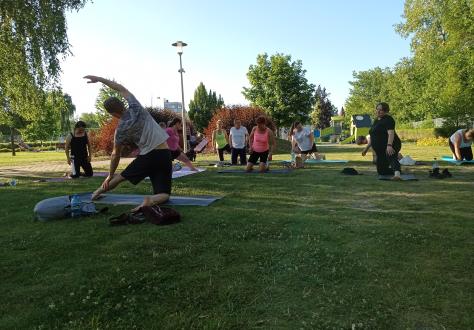 Joga w plenerze — pierwsze zajęcia już za nami